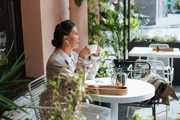 Transparence et élégance : nos articles vous attendre pour révéler votre style