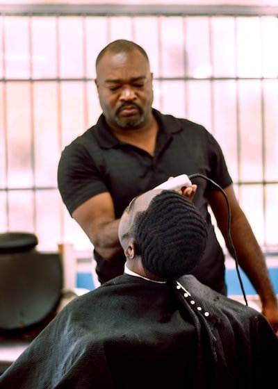 Conseils pour mieux choisir sa tondeuse professionnelle